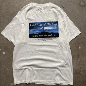 Vintage Jesus Shirt Large “ God Placed His Gift On The Tree Not Under It” Y2K